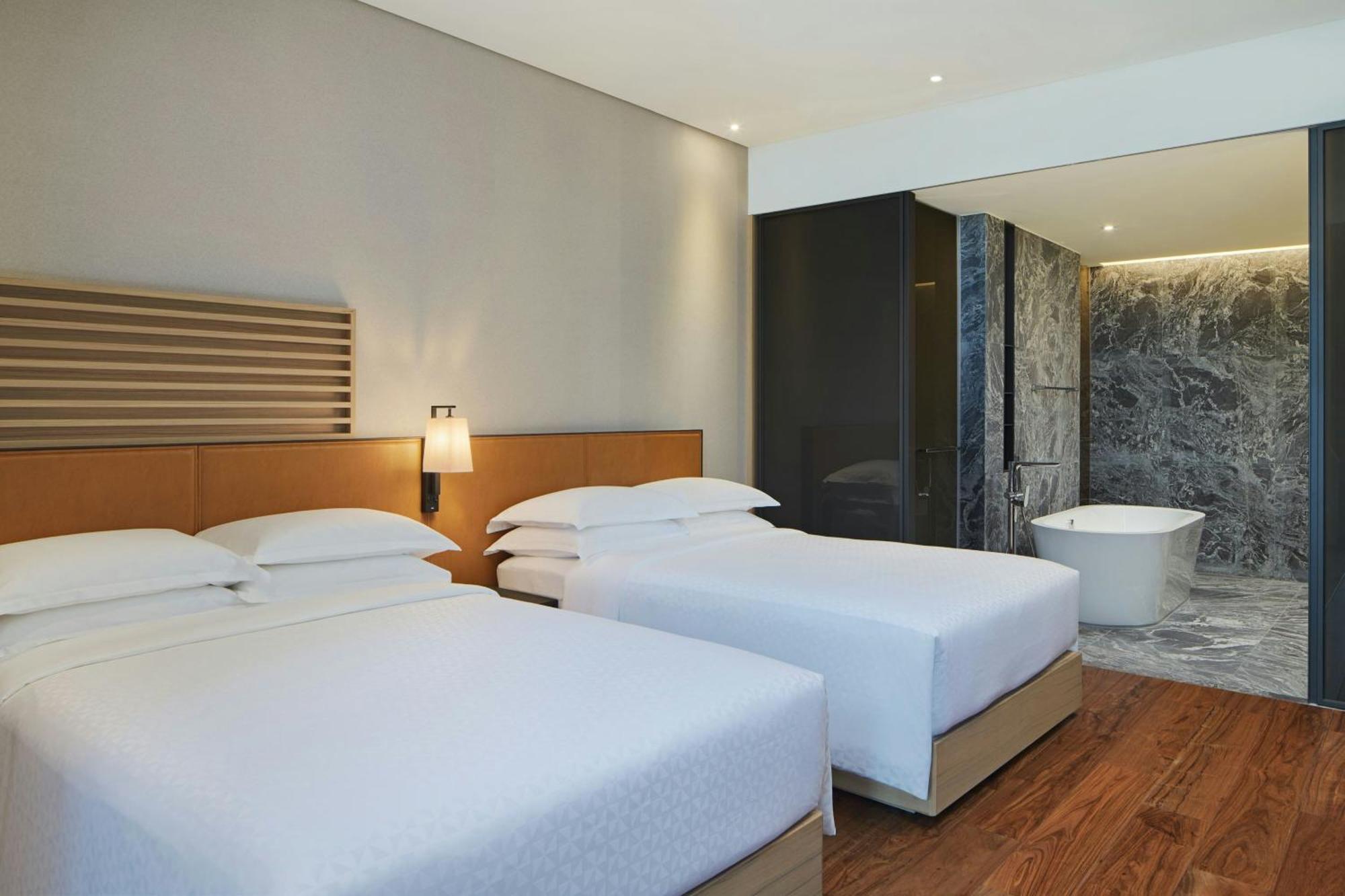 Four Points By Sheraton Линькоу Экстерьер фото